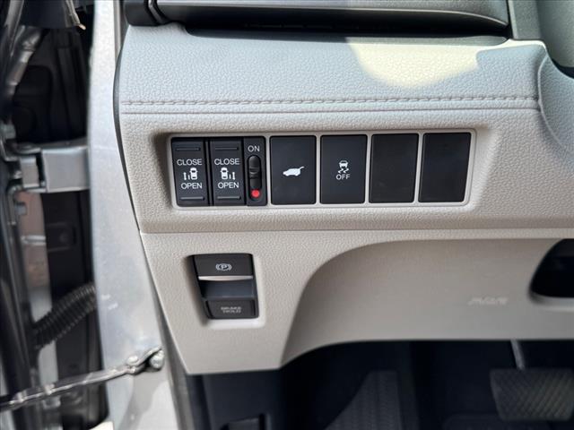 2025 Honda Odyssey EX-L - Photo 24
