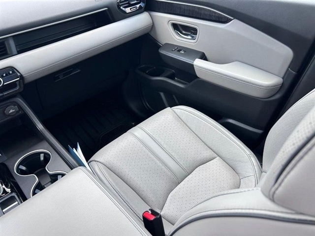 2023 Honda Pilot Elite - Photo 24