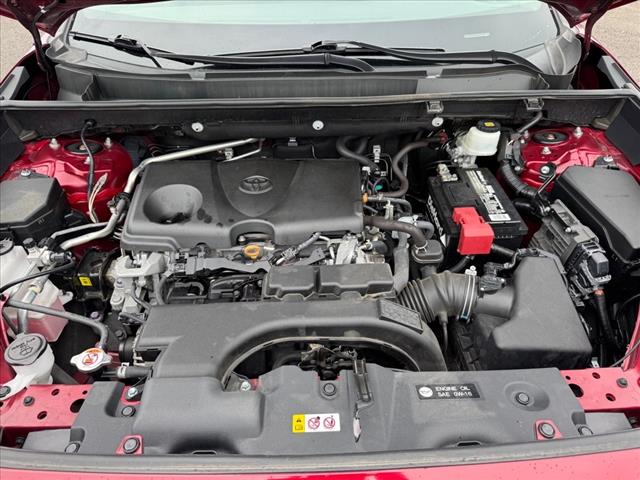 2020 Toyota RAV4 LE - Photo 25