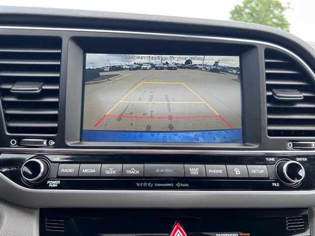 2018 Hyundai ELANTRA LIMITED - Photo 25