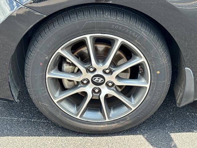 2013 Hyundai ELANTRA GLS - Photo 26