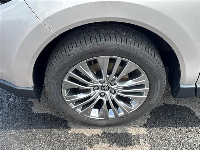 2021 Toyota Venza XLE - Photo 26