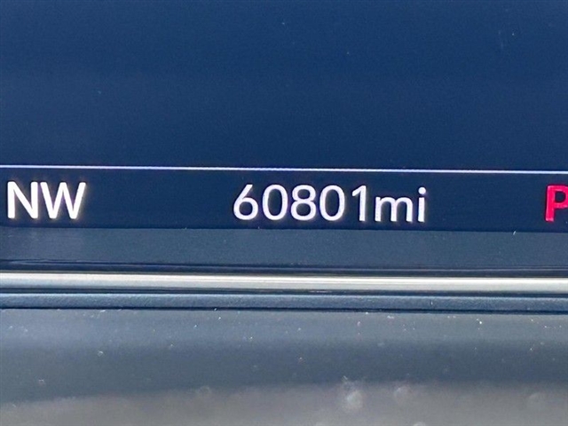 2021 GMC Yukon XL Denali - Photo 27