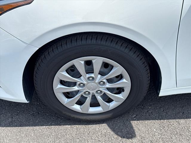 2022 Kia Forte FE - Photo 27