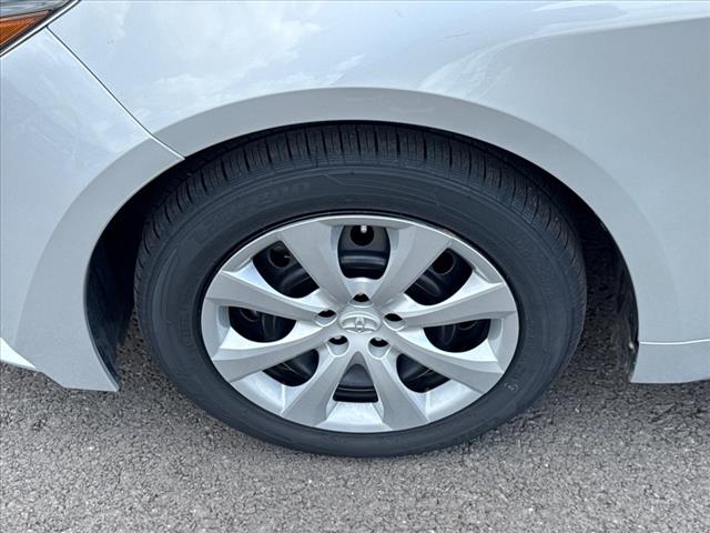 2021 Toyota Corolla LE - Photo 27