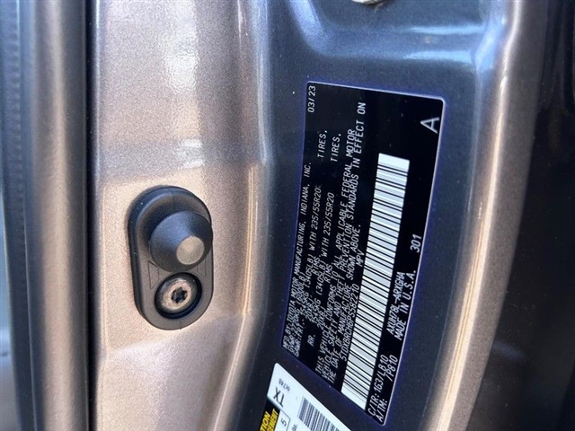 2023 Toyota Highlander Hybrid Limited - Photo 28