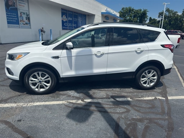 2018 Ford Escape SE - Photo 2