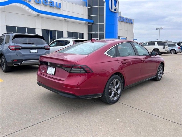 2024 Honda Accord EX - Photo 2
