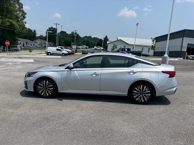 2023 Nissan Altima 2.5 SV - Photo 2