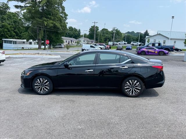 2023 Nissan Altima 2.5 SV - Photo 2