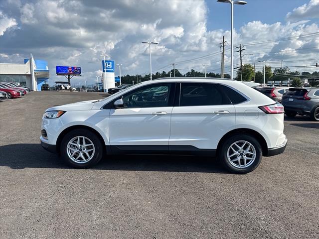 2022 Ford Edge SEL - Photo 2