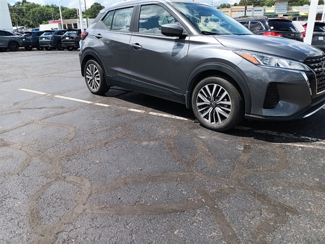 2023 Nissan Kicks SV - Photo 2