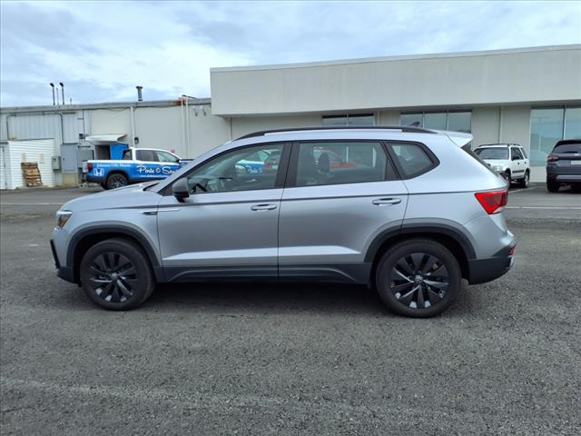 2022 Volkswagen Taos S 4Motion - Photo 2