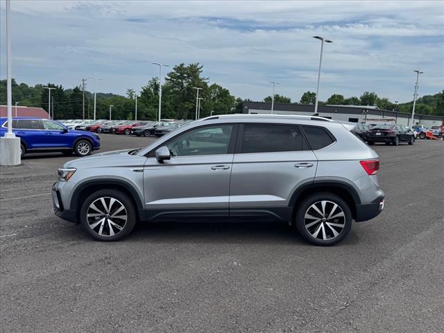 2024 Volkswagen Taos SE - Photo 2