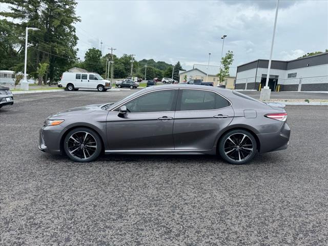 2020 Toyota Camry XSE V6 - Photo 2