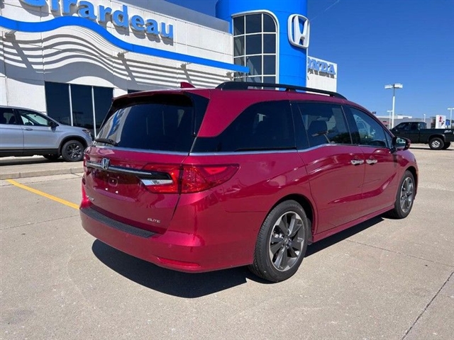 2023 Honda Odyssey Elite - Photo 2