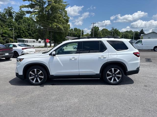 2023 Honda Pilot Touring - Photo 2