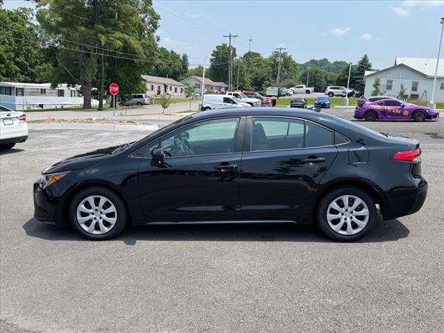 2023 Toyota Corolla LE - Photo 2