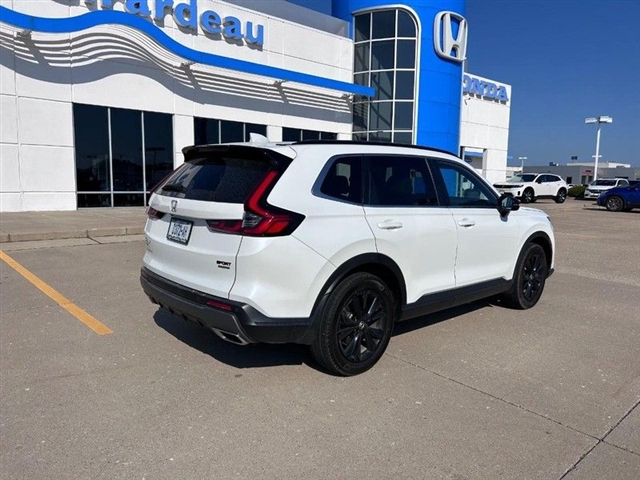 2023 Honda CR-V Hybrid Sport Touring - Photo 2