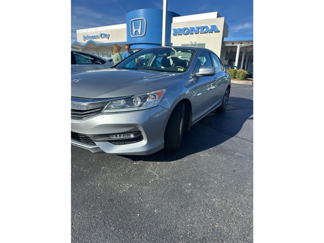 2017 Honda Accord EX - Photo 3