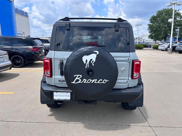 2022 Ford Bronco Black Diamond - Photo 4