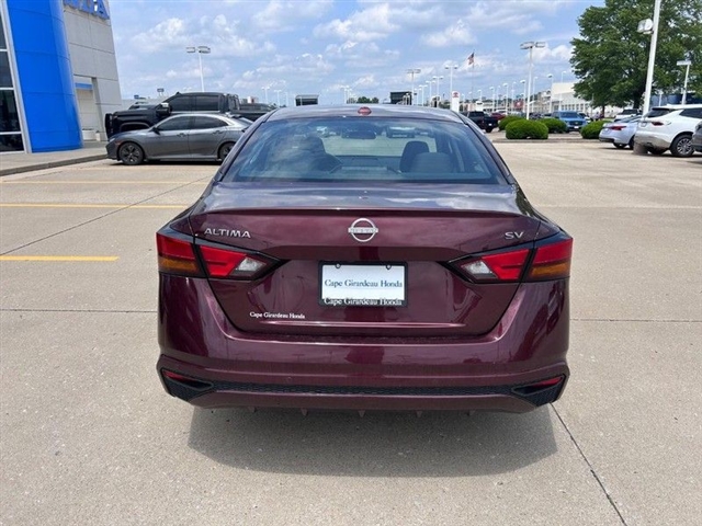 2023 Nissan Altima 2.5 SV - Photo 4