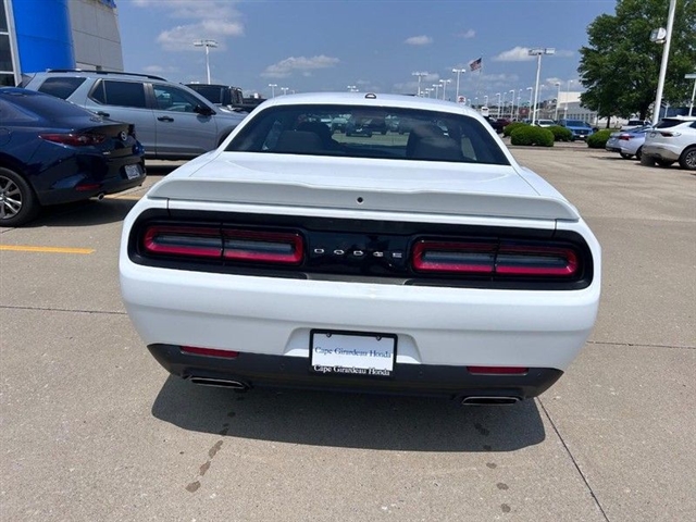 2022 Dodge Challenger R/T - Photo 4