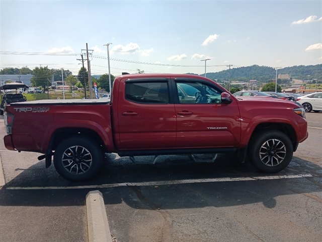 2020 Toyota Tacoma TRD Sport - Photo 4