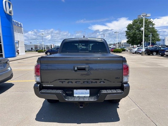2021 Toyota Tacoma TRD Sport - Photo 4