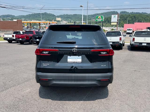 2024 Toyota Grand Highlander XLE - Photo 4