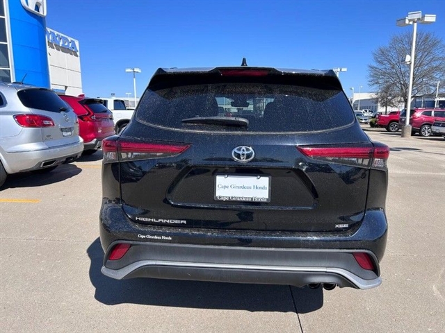 2021 Toyota Highlander XSE - Photo 4