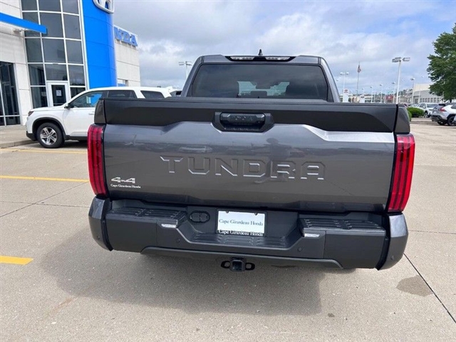 2022 Toyota Tundra SR5 - Photo 4