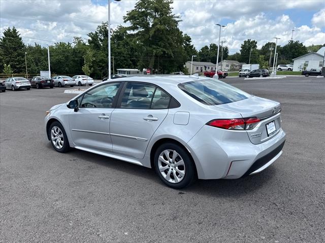 2021 Toyota Corolla LE - Photo 4