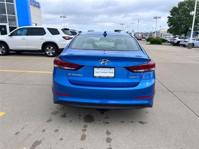 2018 Hyundai ELANTRA LIMITED - Photo 4
