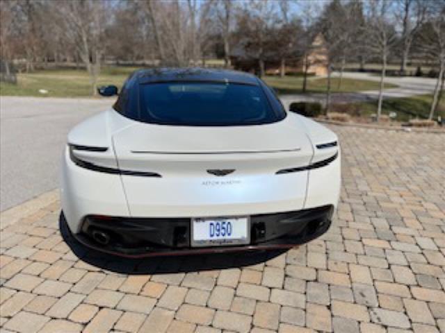 2020 Aston Martin DB11 AMR - Photo 4