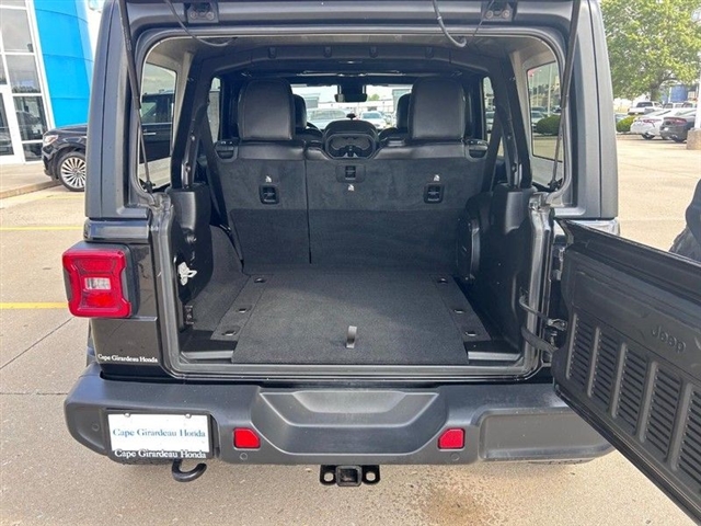2020 Jeep Wrangler Unlimited Sahara - Photo 5