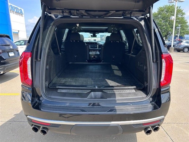 2021 GMC Yukon XL Denali - Photo 5
