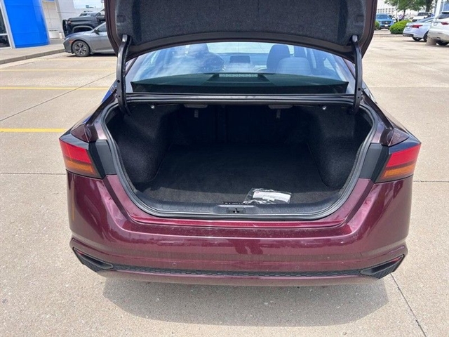 2023 Nissan Altima 2.5 SV - Photo 5