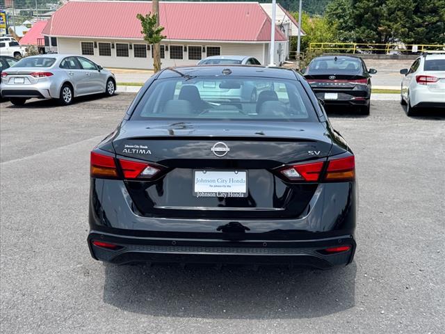 2023 Nissan Altima 2.5 SV - Photo 5