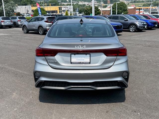 2023 Kia Forte LXS - Photo 5