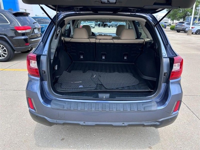 2017 Subaru Outback 3.6R Limited - Photo 5
