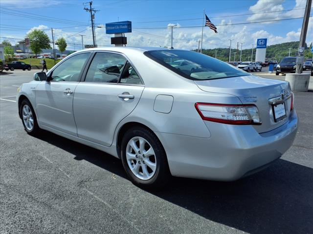 2015 Toyota Camry SE - Photo 5