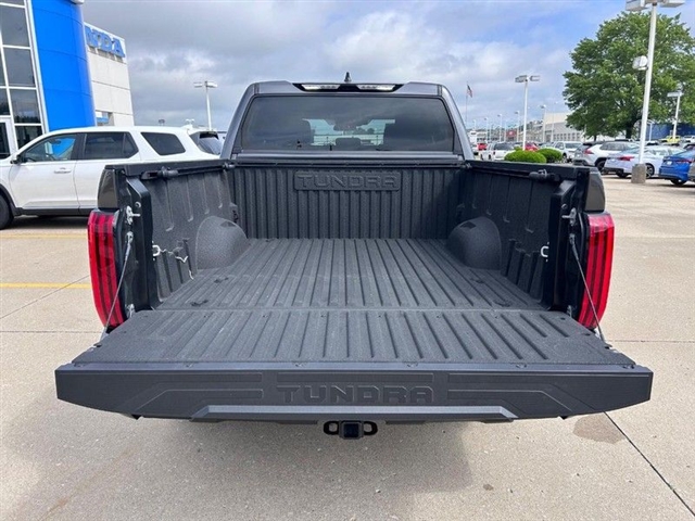 2022 Toyota Tundra SR5 - Photo 5