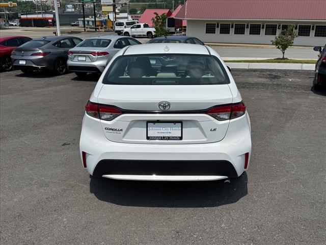 2022 Toyota Corolla LE - Photo 5