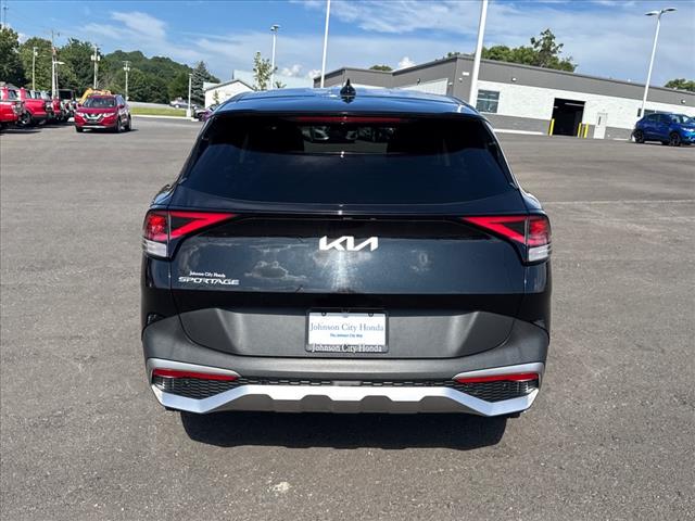 2023 Kia Sportage LX - Photo 5