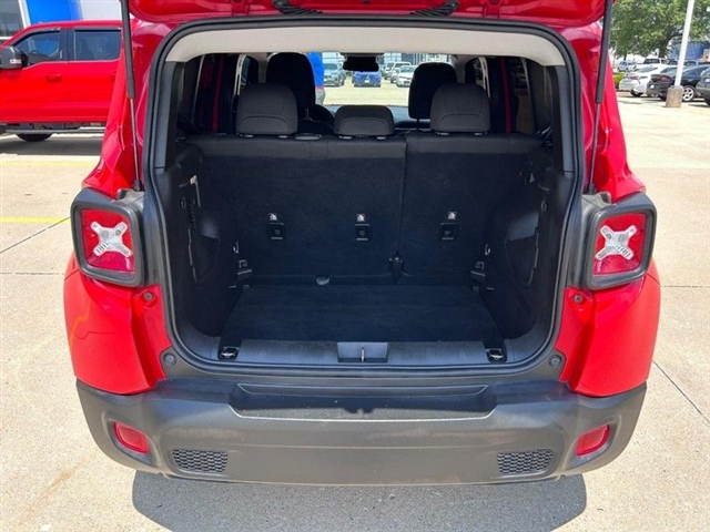 2021 Jeep Renegade Jeepster - Photo 5