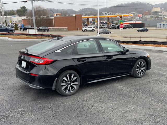 2022 Honda Civic EX-L - Photo 7