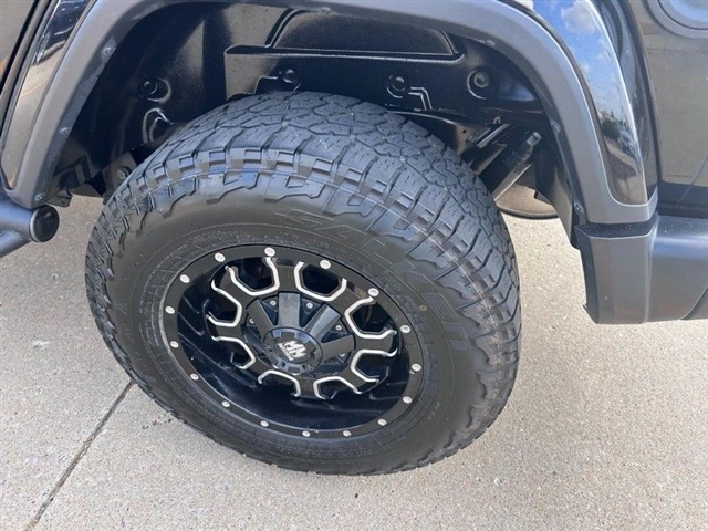 2020 Jeep Wrangler Unlimited Sahara - Photo 7