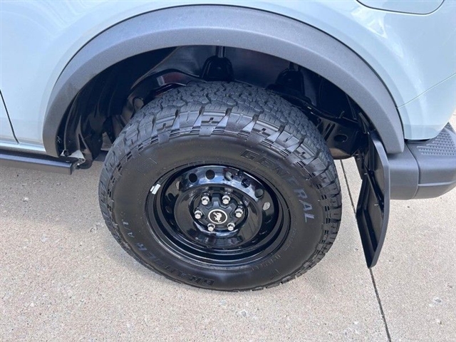 2022 Ford Bronco Black Diamond - Photo 7