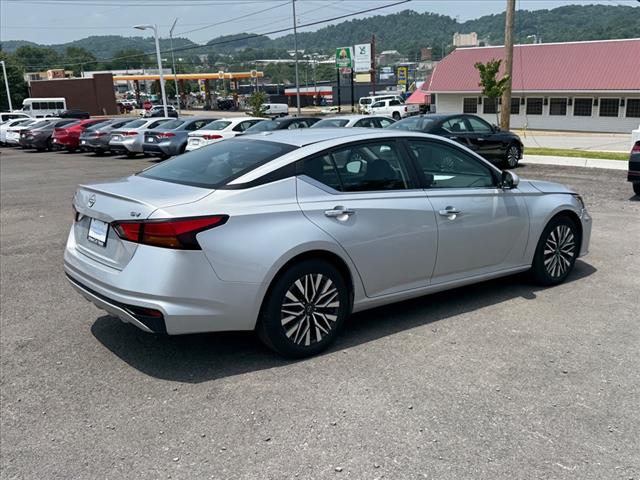 2023 Nissan Altima 2.5 SV - Photo 7
